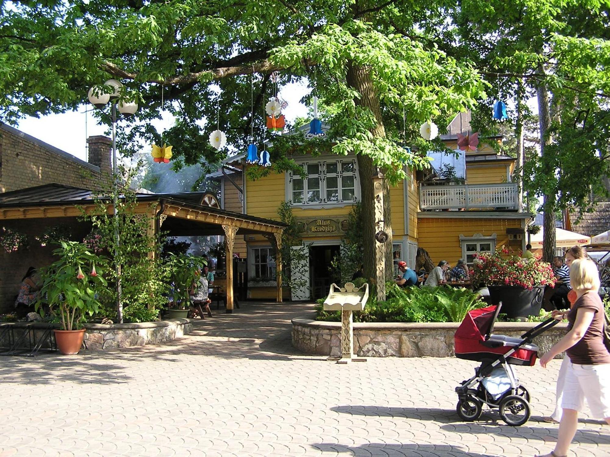 Hotel Majoru Promenade Jūrkalne Exterior foto